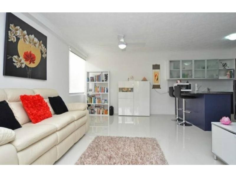 12/414 Marine Parade, Biggera Waters QLD 4216