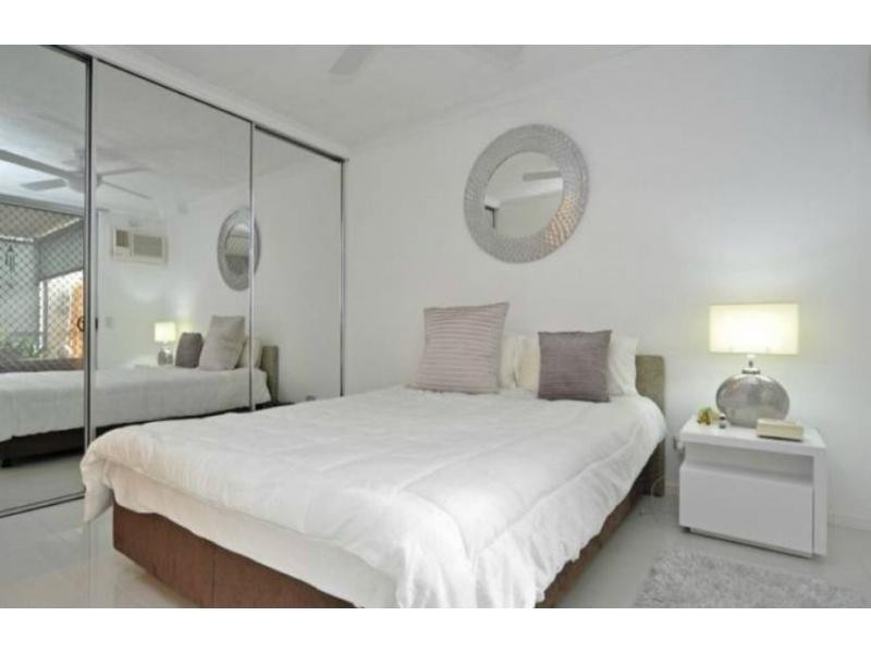 12/414 Marine Parade, Biggera Waters QLD 4216