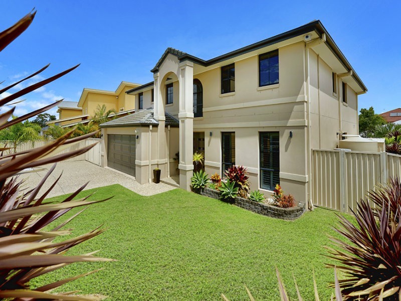 49 Costa Del Sol Avenue, Coombabah QLD 4216