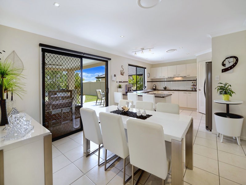 49 Costa Del Sol Avenue, Coombabah QLD 4216