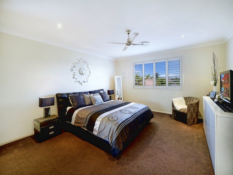 49 Costa Del Sol Avenue, Coombabah QLD 4216