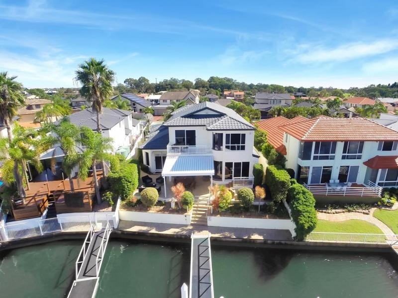 64 Pebble Beach Drive, Runaway Bay QLD 4216