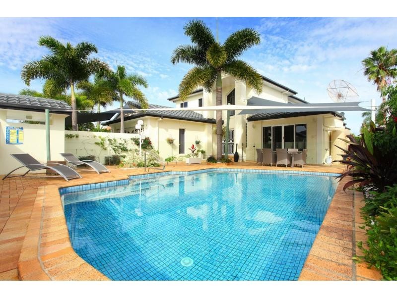 64 Pebble Beach Drive, Runaway Bay QLD 4216