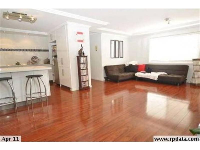 4/16 Madang Crescent, Runaway Bay QLD 4216