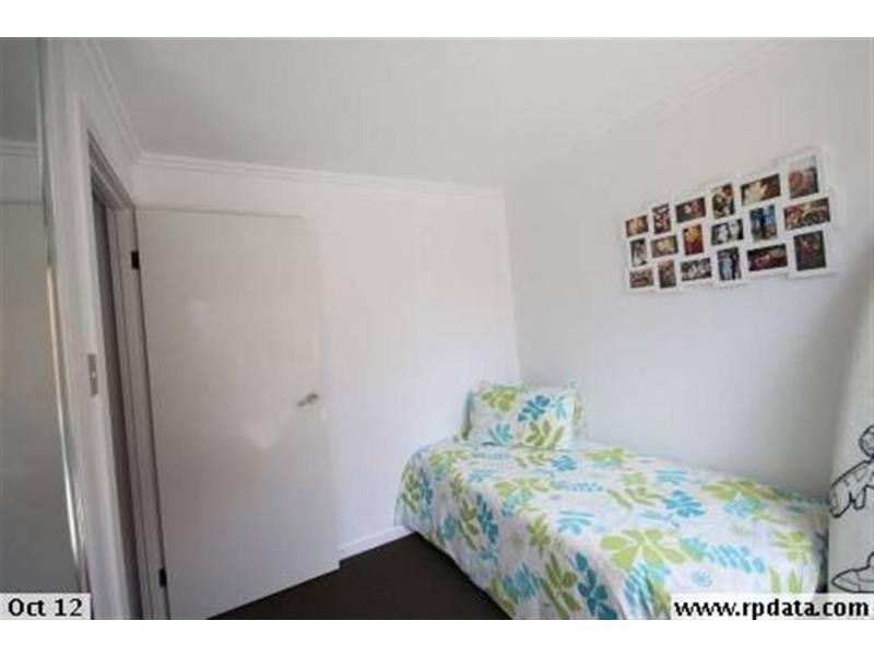 4/16 Madang Crescent, Runaway Bay QLD 4216