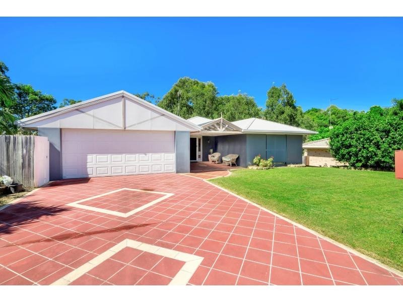 32 Tristania Way, Highland Park QLD 4211