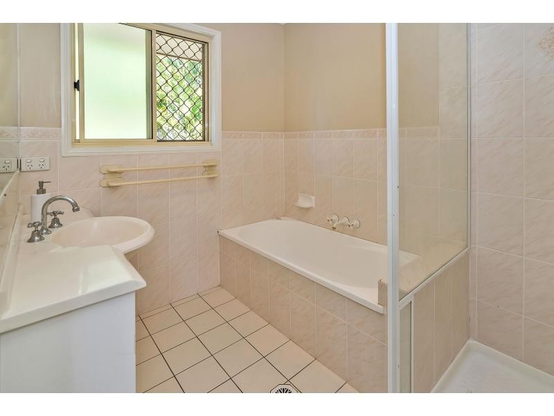 9/402 Pine Ridge Road, Coombabah QLD 4216