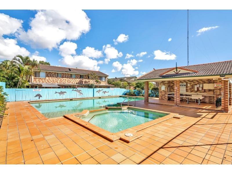 9/402 Pine Ridge Road, Coombabah QLD 4216