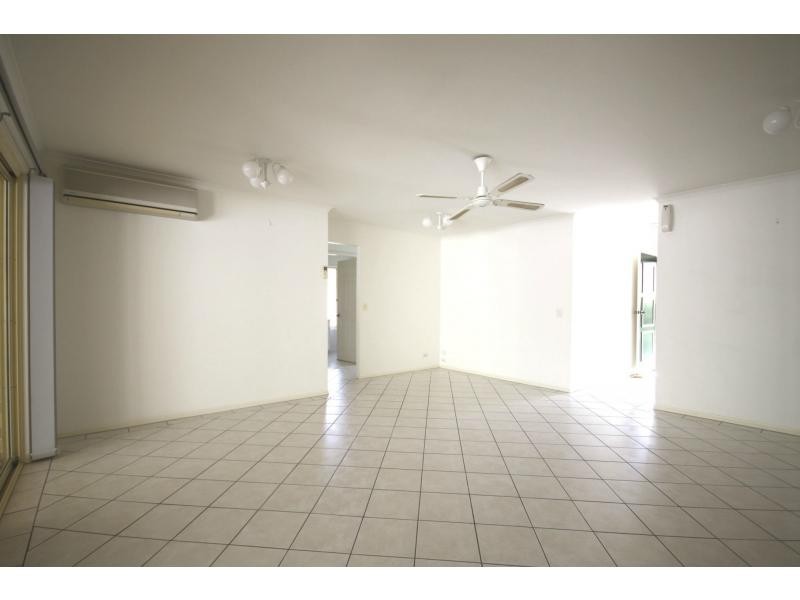 11/402 Pine Ridge Road, Coombabah QLD 4216