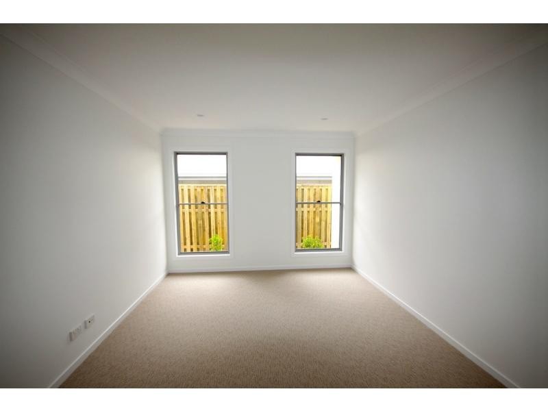 30 Dorretti Circuit, Upper Coomera QLD 4209