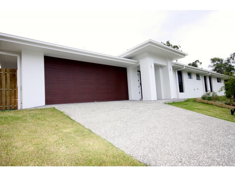 2/32 Gullwing Drive, Upper Coomera QLD 4209
