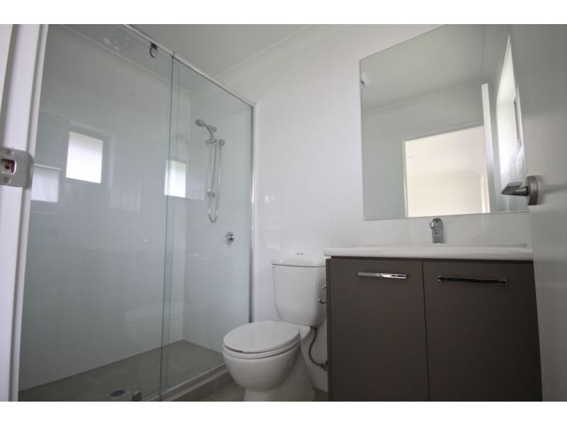 2/32 Gullwing Drive, Upper Coomera QLD 4209
