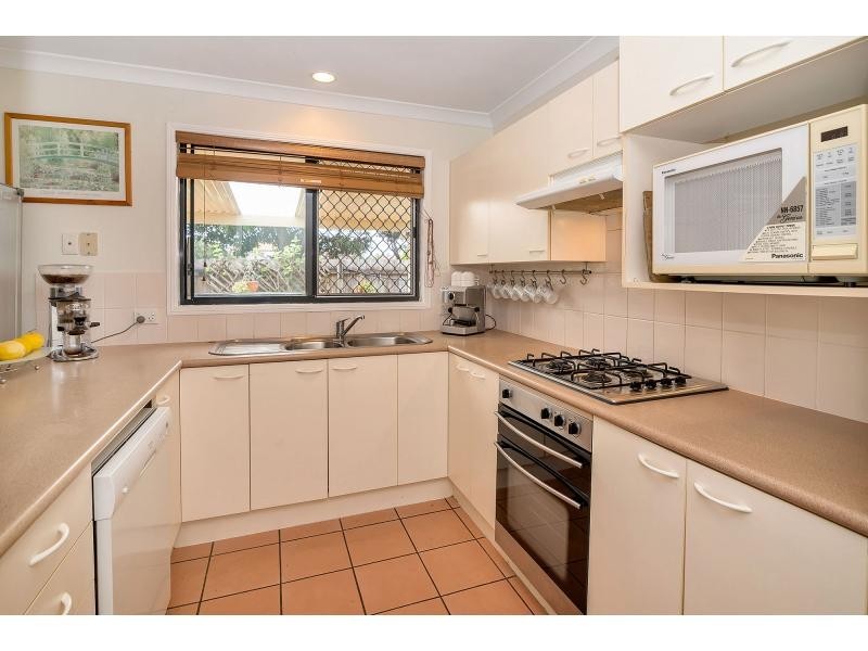 15 Bernini Drive, Coombabah QLD 4216