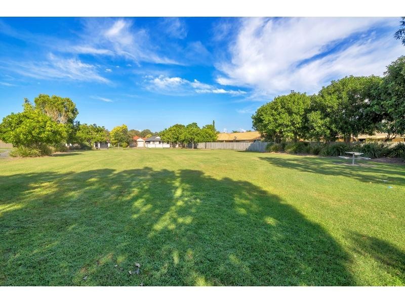 15 Bernini Drive, Coombabah QLD 4216