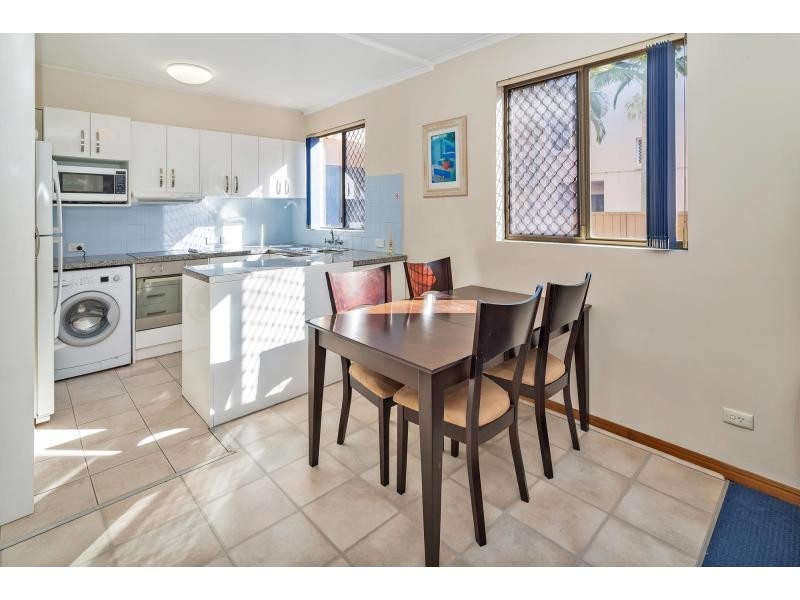 13/490 Marine Parade, Biggera Waters QLD 4216