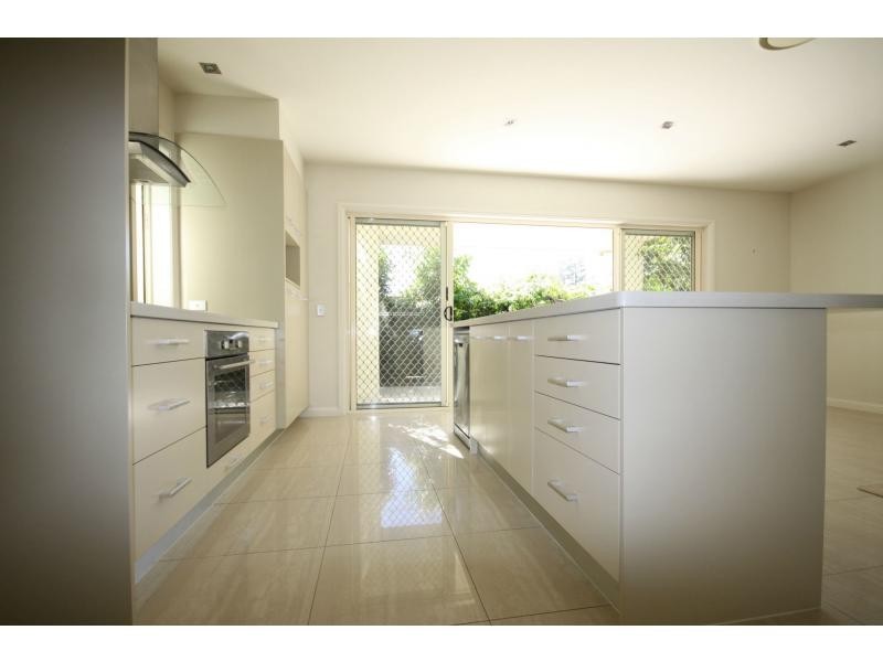 5/27 Gordon Street, Labrador QLD 4215