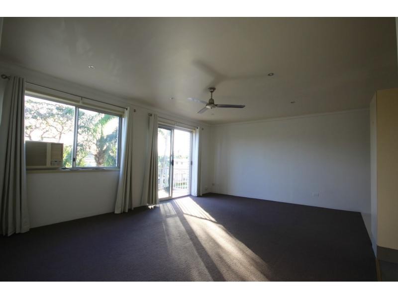 11/9 Loder Street, Biggera Waters QLD 4216