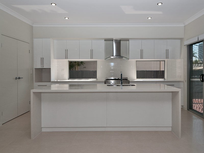 42 Stradbroke Street, Runaway Bay QLD 4216