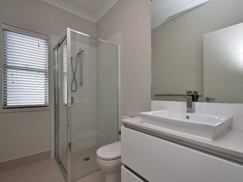 42 Stradbroke Street, Runaway Bay QLD 4216