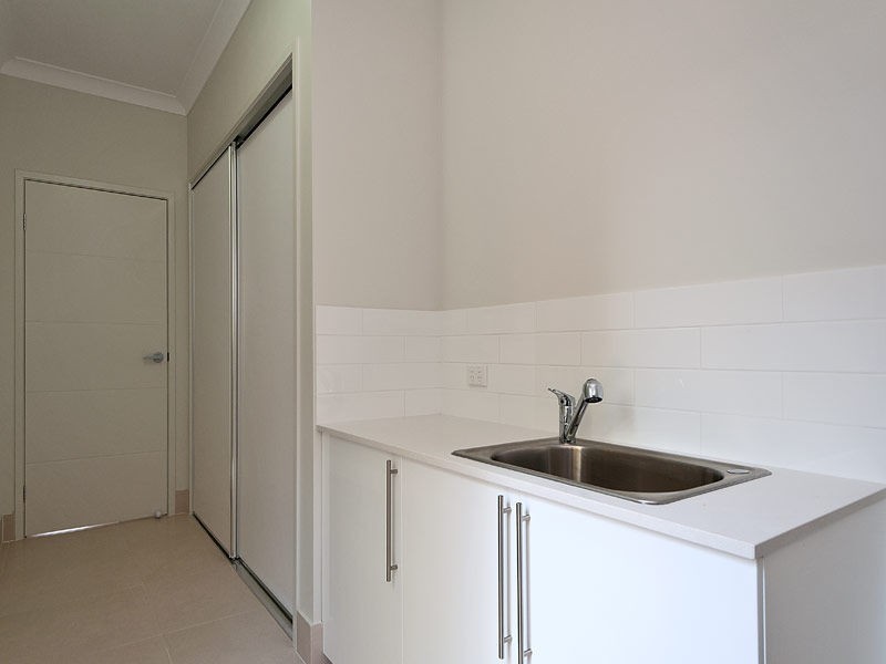 42 Stradbroke Street, Runaway Bay QLD 4216