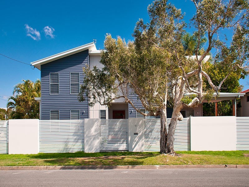 42 Stradbroke Street, Runaway Bay QLD 4216