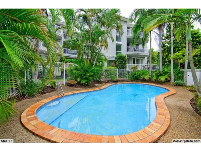 7/4 Madang Crescent, Runaway Bay QLD 4216