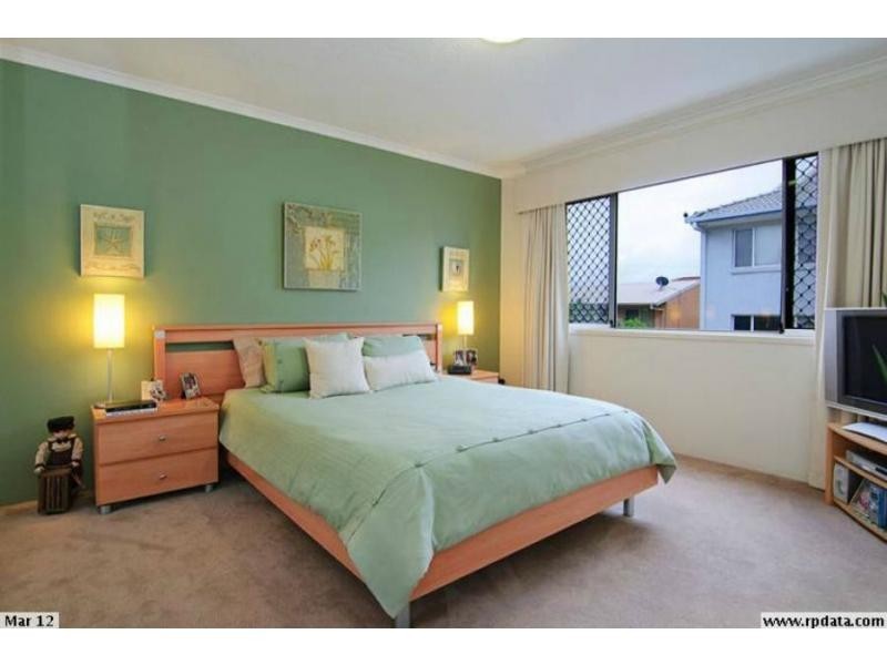 7/4 Madang Crescent, Runaway Bay QLD 4216