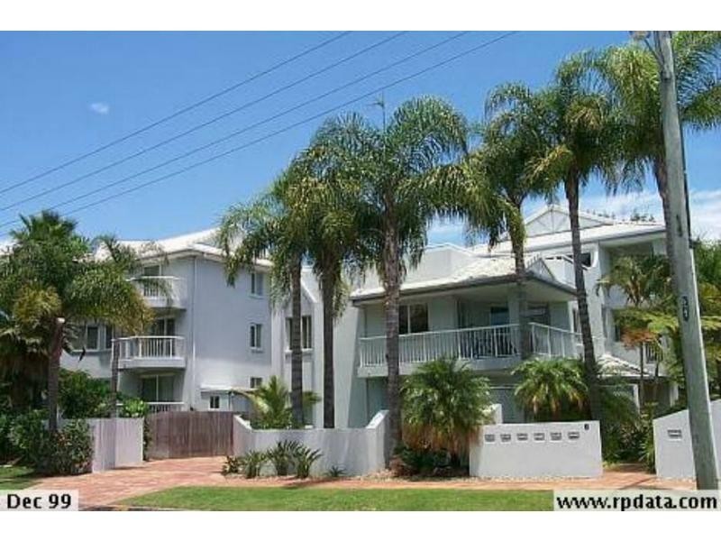 7/4 Madang Crescent, Runaway Bay QLD 4216