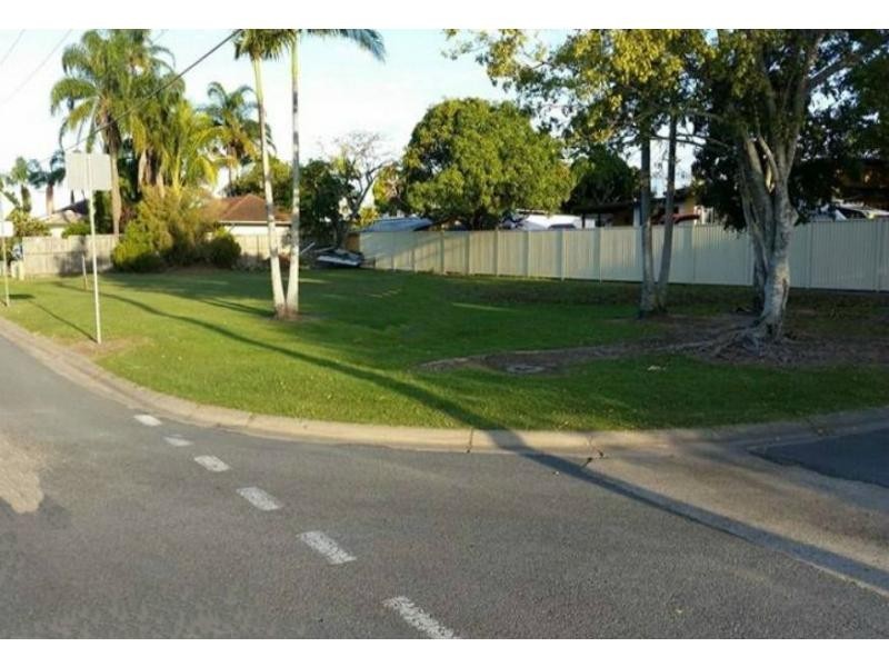 69 Coombe Avenue, Hope Island QLD 4212