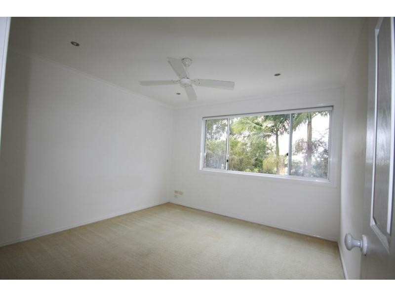 17/447 Pine Ridge Road, Runaway Bay QLD 4216