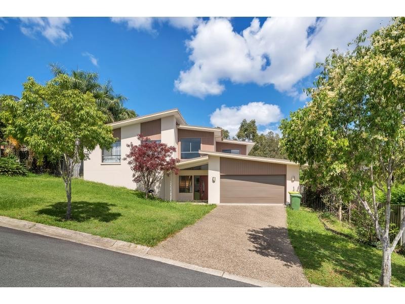 8 Maloney Crescent, Maudsland QLD 4210