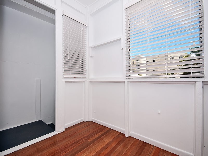 19 Broadwater Street, Runaway Bay QLD 4216