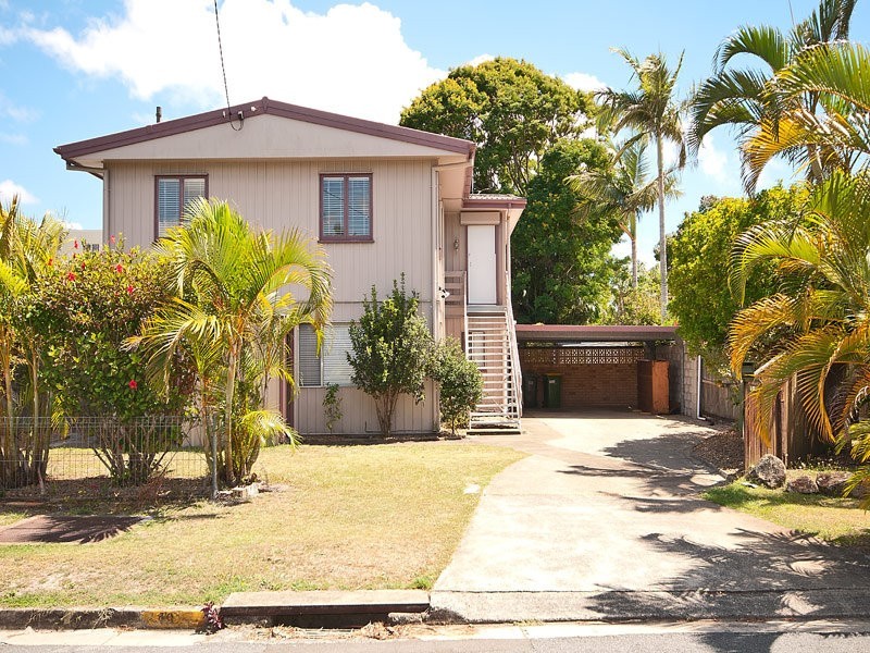 19 Broadwater Street, Runaway Bay QLD 4216