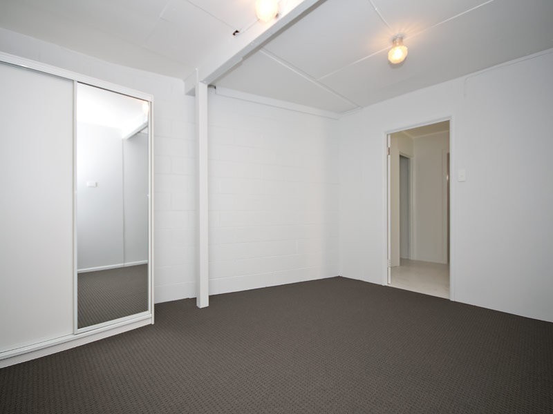 19 Broadwater Street, Runaway Bay QLD 4216