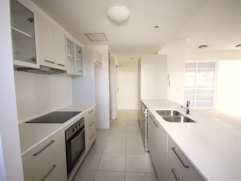 5/10 Imperial Parade, Labrador QLD 4215