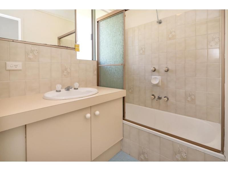 5/25 Bath Street, Labrador QLD 4215