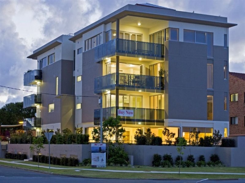 3/10 Imperial Patio Homes Street, Labrador QLD 4215