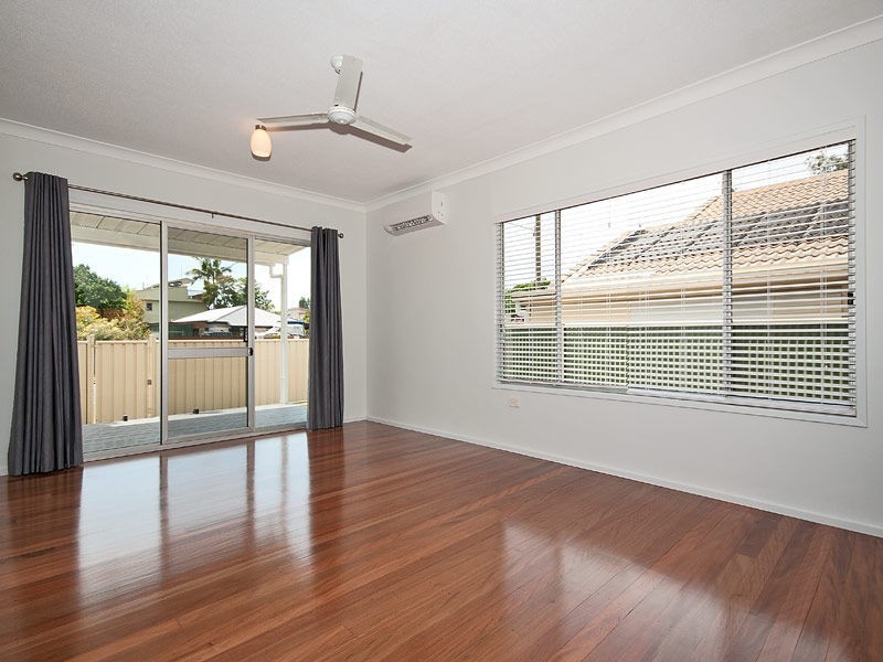 94 Stradbroke Street, Runaway Bay QLD 4216