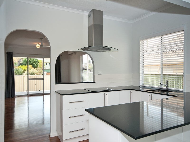 94 Stradbroke Street, Runaway Bay QLD 4216