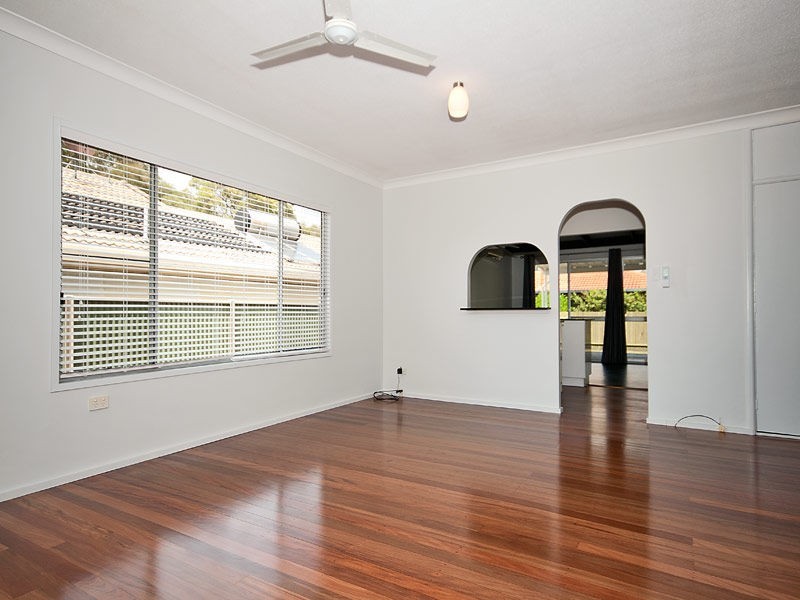 94 Stradbroke Street, Runaway Bay QLD 4216