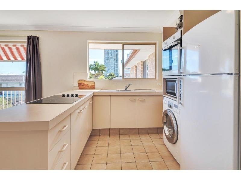 8/45 Back Street, Biggera Waters QLD 4216