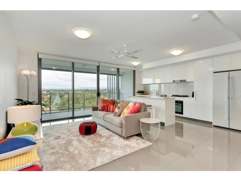 807/378 Marine Parade, Labrador QLD 4215