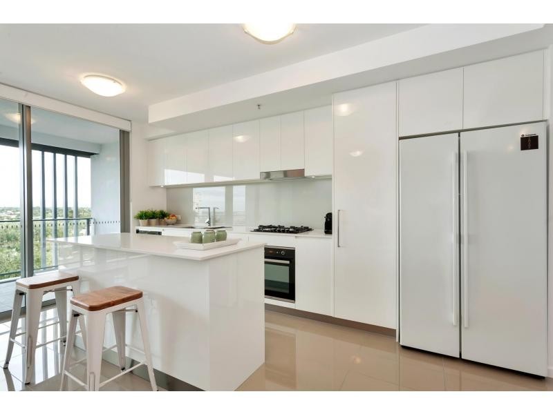 807/378 Marine Parade, Labrador QLD 4215