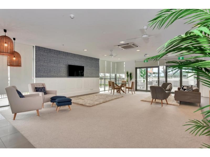 807/378 Marine Parade, Labrador QLD 4215