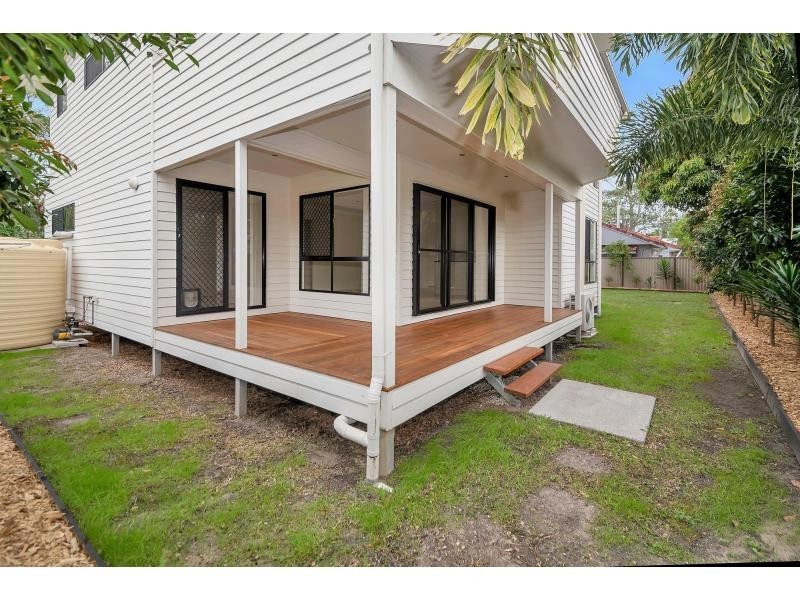 2/46 Harris Street, Labrador QLD 4215