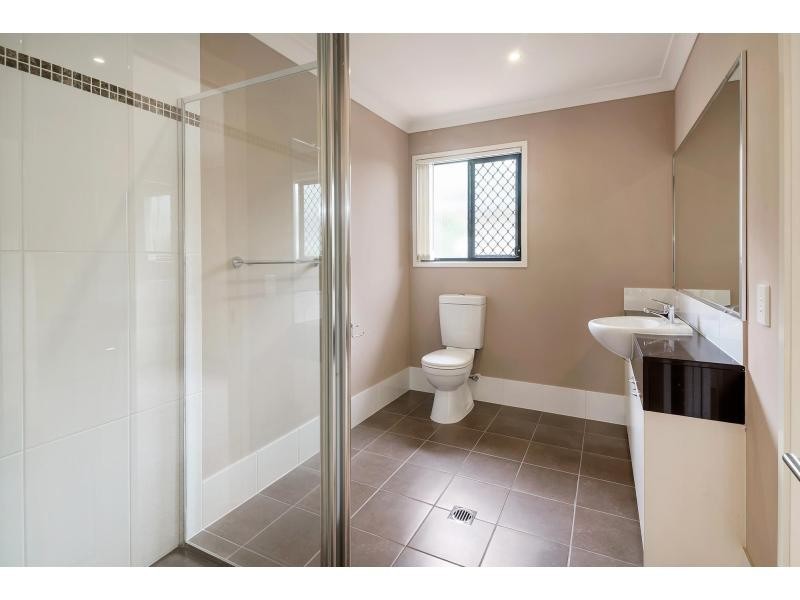 2/46 Harris Street, Labrador QLD 4215