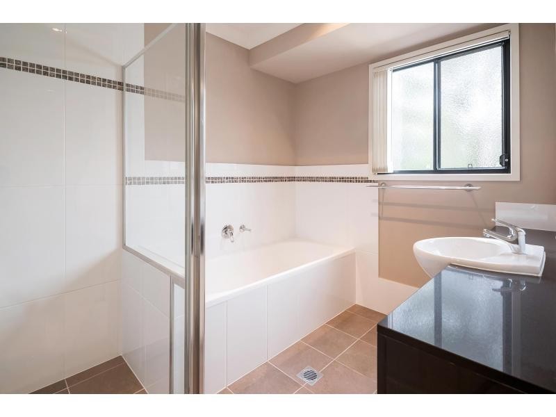 2/46 Harris Street, Labrador QLD 4215