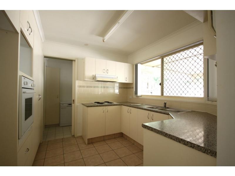 11/402 Pine Ridge Road, Coombabah QLD 4216