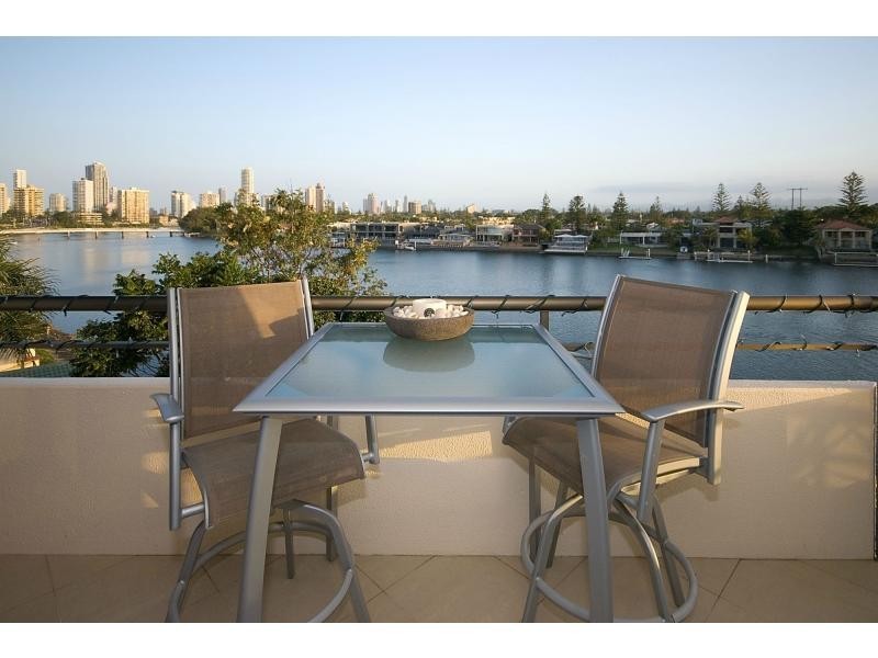 Unit 19/1 Peninsular Drive, Surfers Paradise QLD 4217
