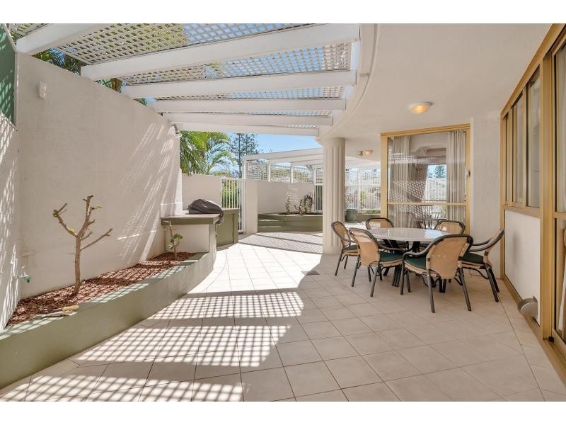 1/19 Oatland Esplanade, Runaway Bay QLD 4216